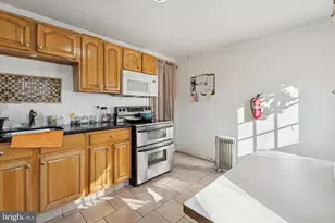 648 Astor St, Norristown, PA 19401 - Photo 7