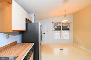 734 Aspen Cir, Red Hill, PA 18076 - Photo 13