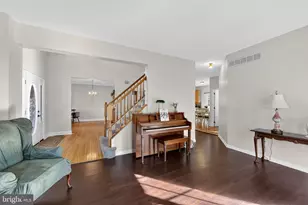 110 Persimmon Dr, Collegeville, PA 19426 - Photo 9