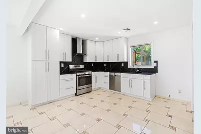 1402 Sterigere, Norristown, PA 19403 - Photo 9