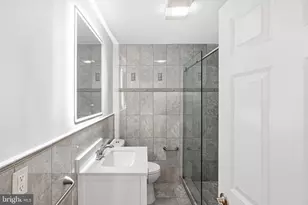 1402 Sterigere, Norristown, PA 19403 - Photo 21