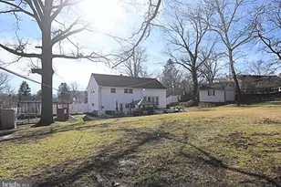 2360 N Parkview Dr, Norristown, PA 19403 - Photo 79