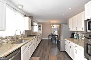 2360 N Parkview Dr, Norristown, PA 19403 - Photo 13