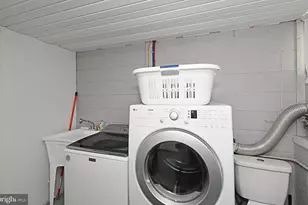 2360 N Parkview Dr, Norristown, PA 19403 - Photo 59