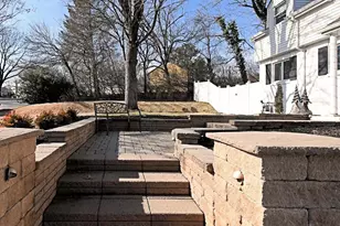 2360 N Parkview Dr, Norristown, PA 19403 - Photo 3