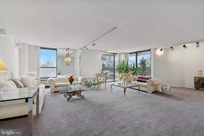 666 W Germantown Pike #2101, Plymouth Meeting, PA 19462 - Photo 9