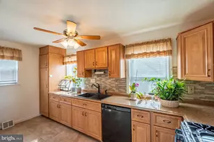 432 E Basin St, Norristown, PA 19401 - Photo 9