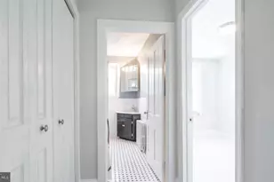 34 Maple St, Conshohocken, PA 19428 - Photo 23