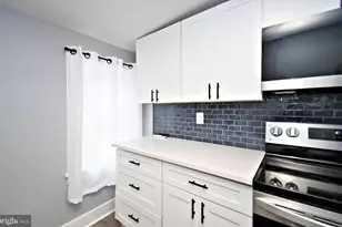 20 S Hanover St, Pottstown, PA 19464 - Photo 15