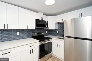 20 S Hanover St, Pottstown, PA 19464 - Photo 17