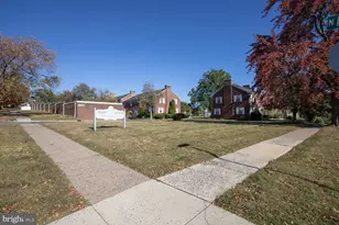 200 Maplewood Dr, Pottstown, PA 19464 - Photo 7