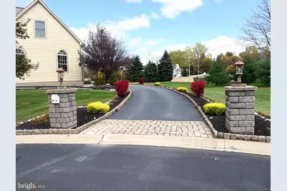 1401 Hampstead Court, Blue Bell, PA 19422 - Photo 3