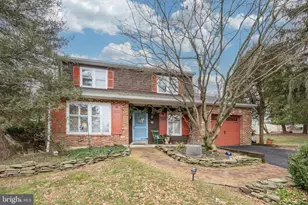 124 Russell Cir, Collegeville, PA 19426 - Photo 3