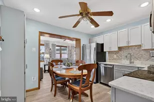 220 Liberty, Norristown, PA 19403 - Photo 15