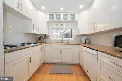 528 Wynlyn Road, Wynnewood, PA 19096 - Photo 9