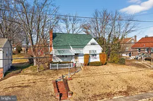 821 N Hanover St, Pottstown, PA 19464 - Photo 3