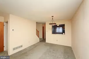 16 Ember Ln, Horsham, PA 19044 - Photo 9