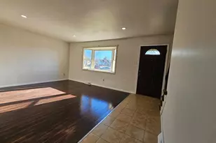 1103 Stoneham Cir, Hatfield, PA 19440 - Photo 3