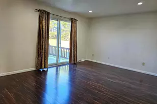 1103 Stoneham Cir, Hatfield, PA 19440 - Photo 11