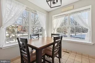 100 Magnolia Ct, Collegeville, PA 19426 - Photo 5