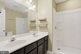 737 Seminary St, Pennsburg, PA 18073 - Photo 17