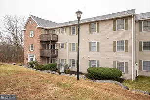 620 Manatawny St, Pottstown, PA 19464 - Photo 1