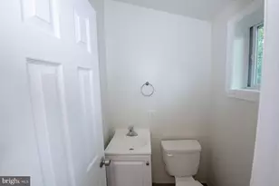 110 Brookfield Ave, Ardmore, PA 19003 - Photo 7