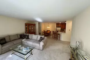 2105 Foxmeadow Dr, Royersford, PA 19468 - Photo 3