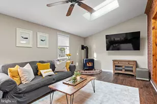 220 S 8th St, North Wales, PA 19454 - Photo 3