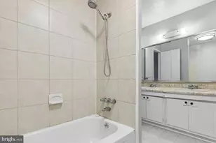 230 Holly Dr, King of Prussia, PA 19406 - Photo 11