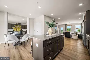 35 E Front St, Bridgeport, PA 19405 - Photo 11