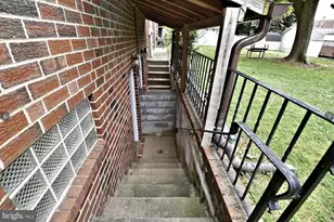 100 Borbeck Ave, Rockledge, PA 19046 - Photo 9