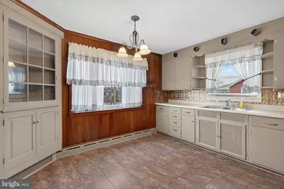 1361 N State Street, Pottstown, PA 19464 - Photo 19