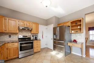 60 Arbor Ct, Royersford, PA 19468 - Photo 3