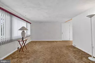 537 Sherwood Ln, Hatboro, PA 19040 - Photo 5