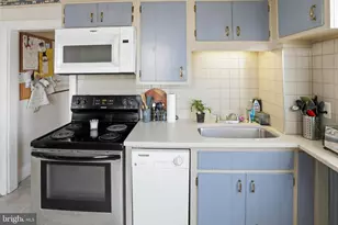 1212 E Philadelphia Ave, Gilbertsville, PA 19525 - Photo 25