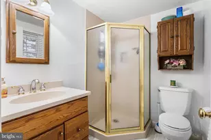 241 W Diamond St, Souderton, PA 18964 - Photo 33