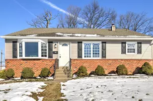 111 Everett Ave, Willow Grove, PA 19090 - Photo 1