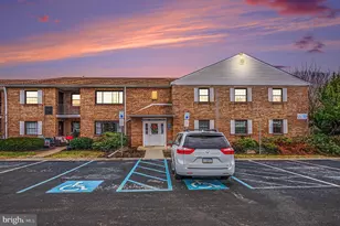 177 Woodstream Dr, Norristown, PA 19403 - Photo 1