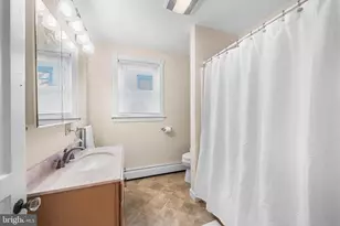 237 N Essex Ave, Narberth, PA 19072 - Photo 25