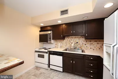 10512 Valley Forge Circle #512, King of Prussia, PA 19406 - Photo 9