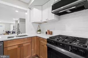 378 E Elm St, Conshohocken, PA 19428 - Photo 15