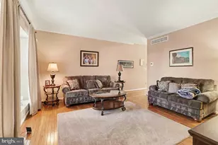 981 Independence Ln, Lansdale, PA 19446 - Photo 3