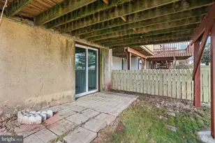 2402 Walnut Ridge Estate, Pottstown, PA 19464 - Photo 27