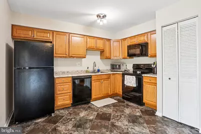 2402 Walnut Ridge Estate, Pottstown, PA 19464 - Photo 13