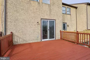 2402 Walnut Ridge Estate, Pottstown, PA 19464 - Photo 25