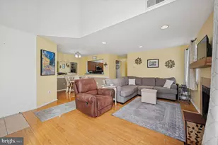 11 Brookside Ct, Horsham, PA 19044 - Photo 3