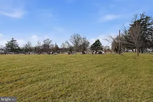 975 Still Waters Ln, Pennsburg, PA 18073 - Photo 19