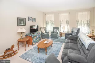 40 Rosy Ridge Ct, Telford, PA 18969 - Photo 3