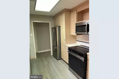 1001 City Avenue #E-1107, Wynnewood, PA 19096 - Photo 9